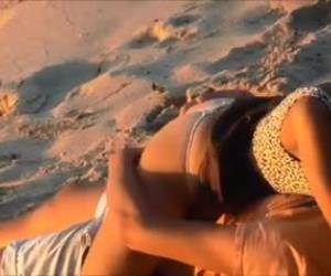 videos de mujeres putas enculadas con su minifalda puesta