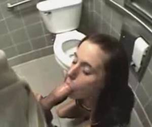 videos chicas tragando semen de stripers