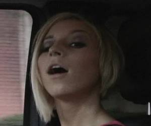 hoerige meid met lekkere borsten wil een grote piemel Sexy blondje slaagt casting blonde hoer op de wallen zuigt klant porno clips dikke hoer naakt supermooie blonde hoer 