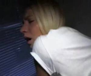 torbe follando a una colegiala